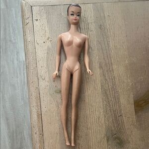 Vintage “Midge” Barbie Doll Painted Hair 11.5” Brunette Mattel Straight Leg